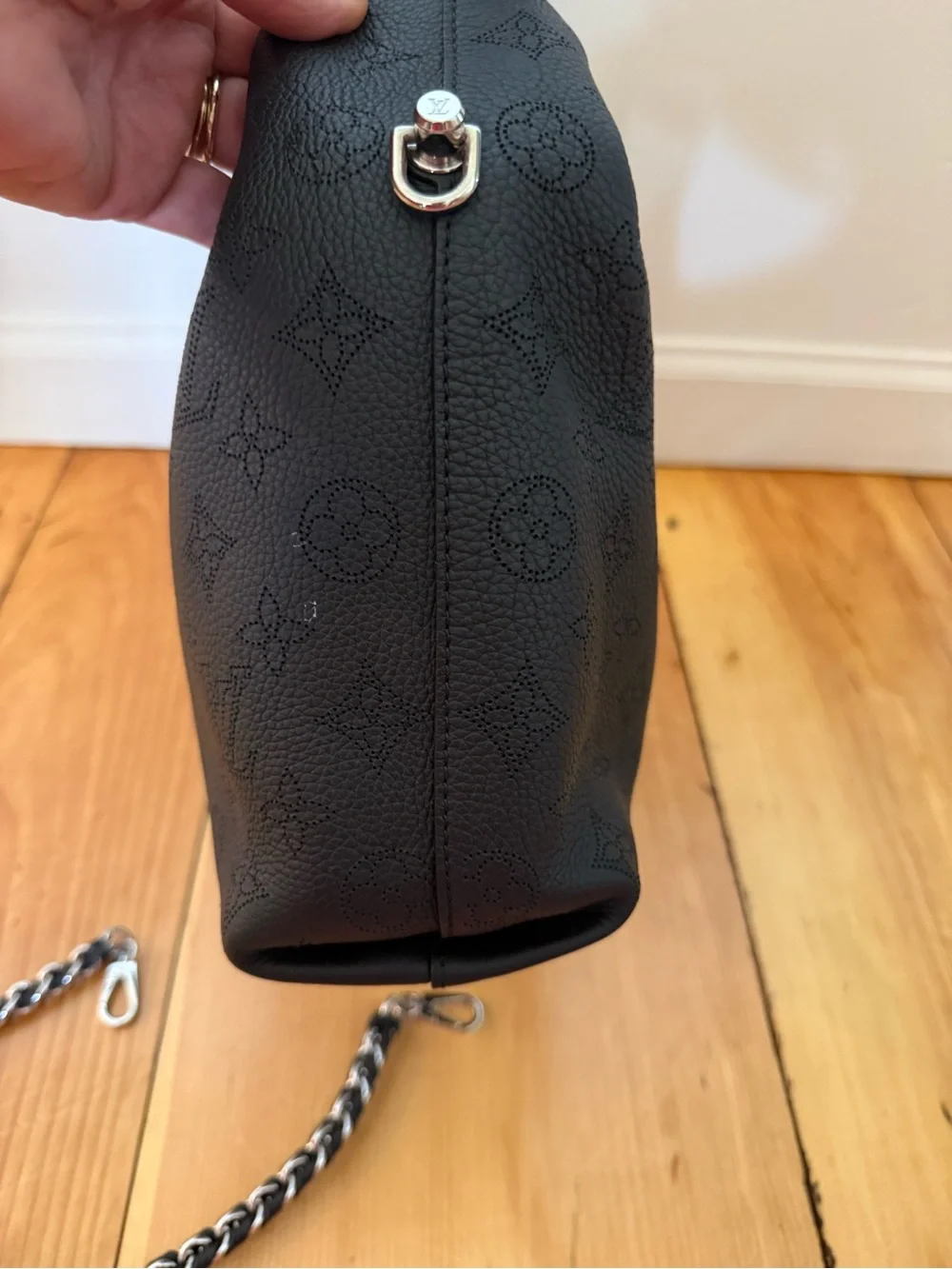 Louis Vuitton Why Knot PM Mahina Noir - Picture 5 of 16